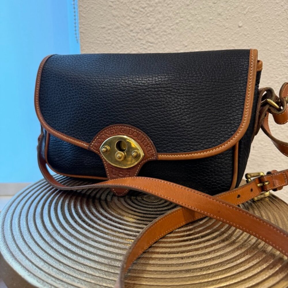 VTG Dooney & Bourke Calvary Trooper Crossbody Bag